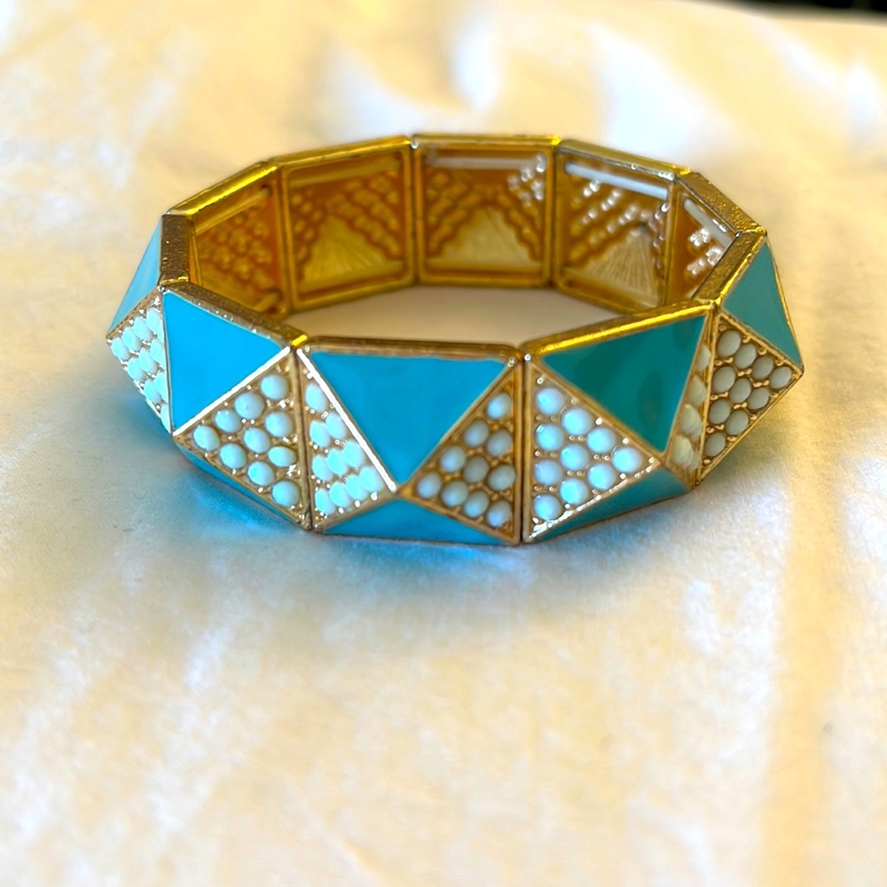Turquoise, white, gold stretch bracelet